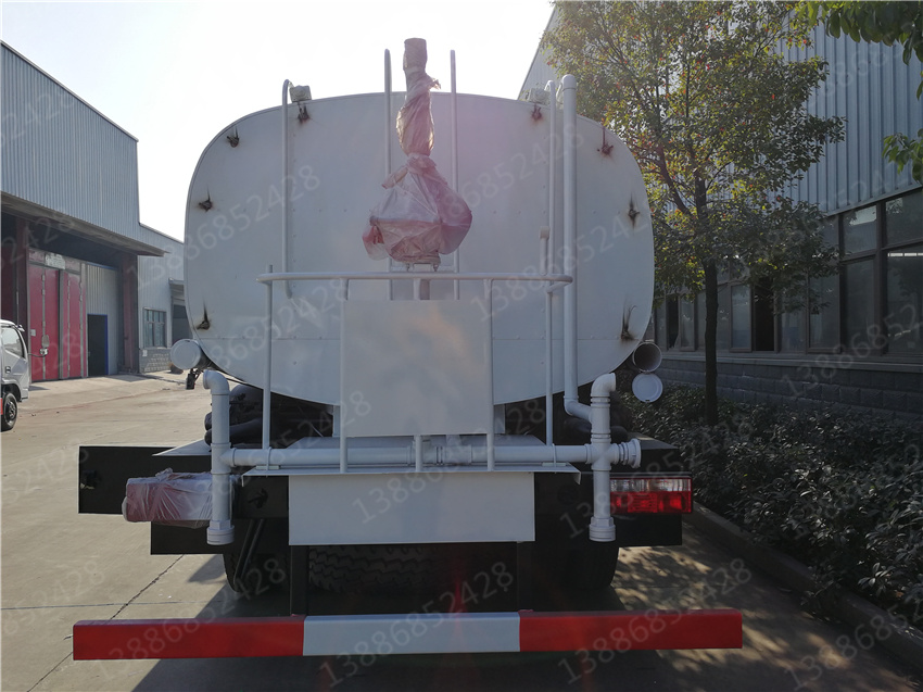 湖北盈通汽車藍(lán)牌3噸掃路車