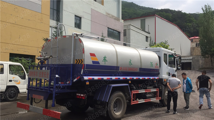 湖北盈通汽車湖南藍牌福田抑塵車報價