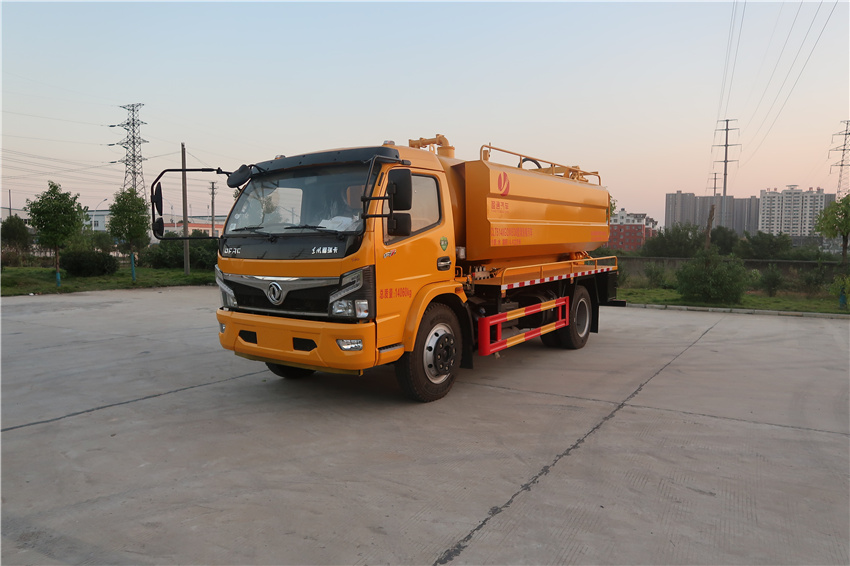 東風(fēng)多利卡12方管道疏通車|CLT5140GQWEQ6型清洗吸污車