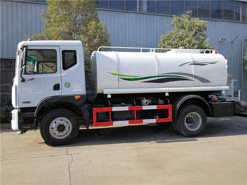 湖北盈通汽車廣西藍(lán)牌福田抑塵車價(jià)格